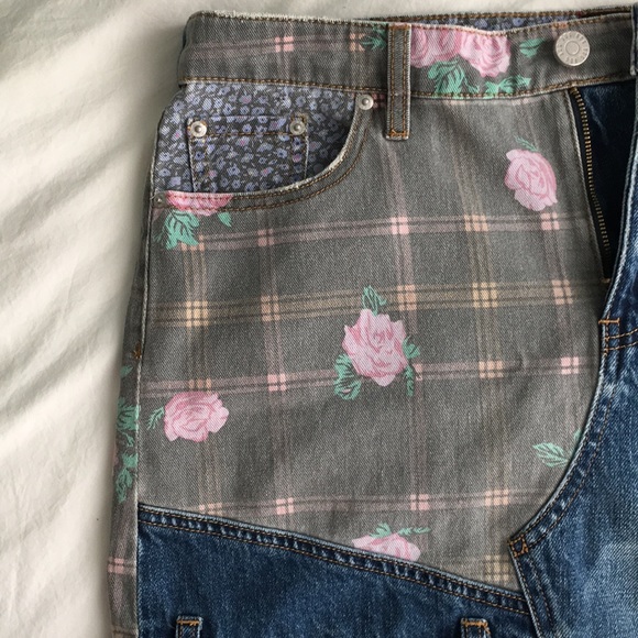 NEW Asymmetrical  Denim Skirt Urban Outfitters - Picture 3 of 5